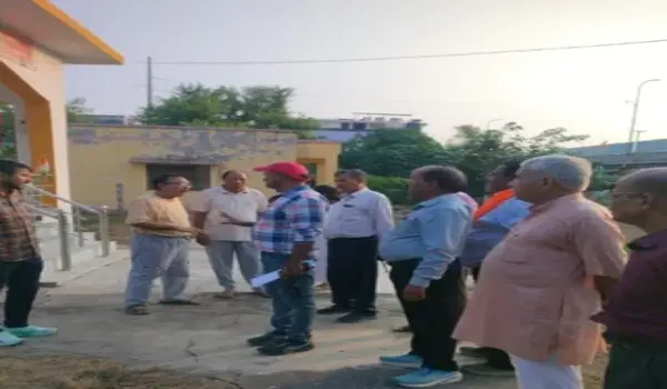 शहीद विवेक सक्सेना के घर तक बनेगी उनके नाम की सड़क, जलभराव भी होगा दूर